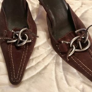 Brown soft leather mule pumps